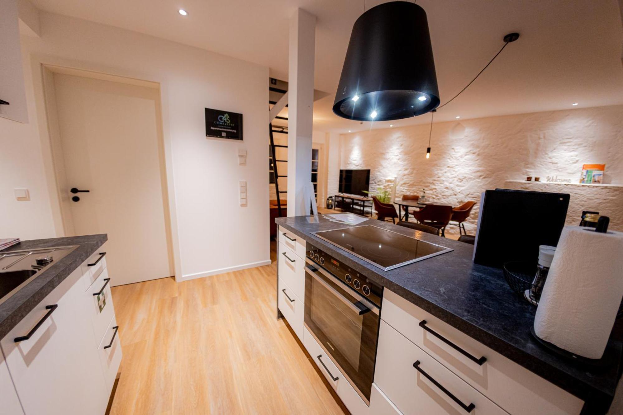 Highlight Am Stadtplatz Muehldorf - C4S Come4Stay - 2 Zimmer Wohnung I Bis Zu 5 Gaeste Pokoj fotografie